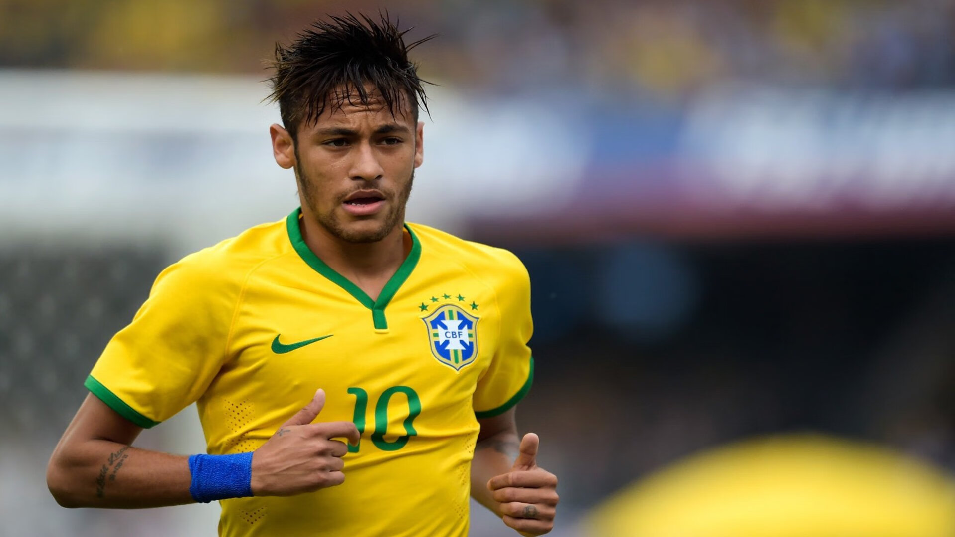 公牛队队员轮番上阵，力拼绝杀夺胜，公牛队是啥