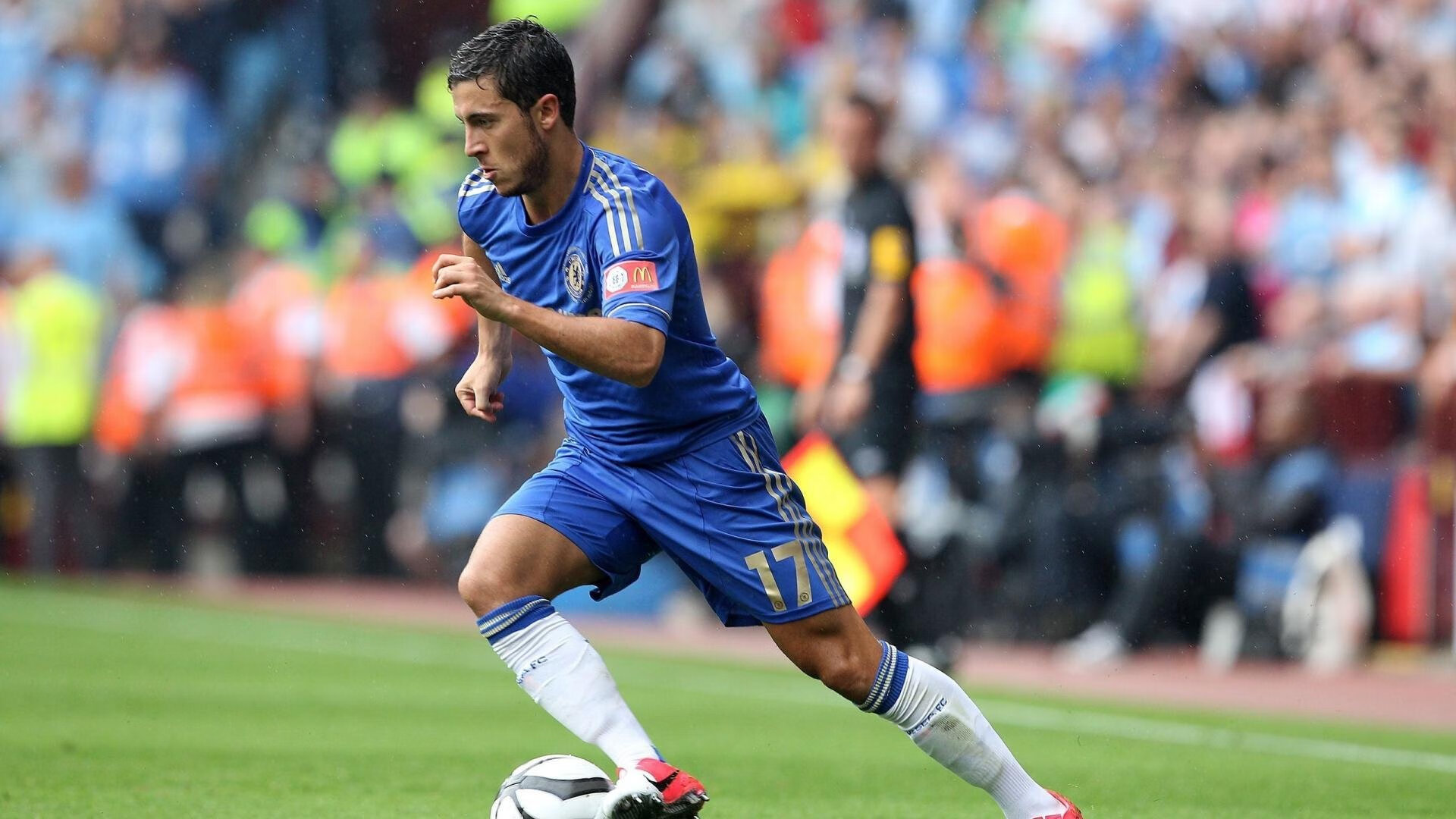 西班牙队大比分击败智利，美洲杯决赛临近，西班牙对美国比分